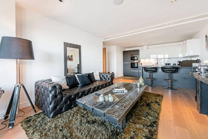 2 Bedroom Flat To Rent In Kew Bridge Road, Chiswick, Brentford, TW8