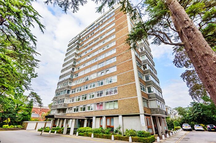 2 Bedroom Flat To Rent In Bassett Avenue, Bassett, Southampton, Hampshire, SO16