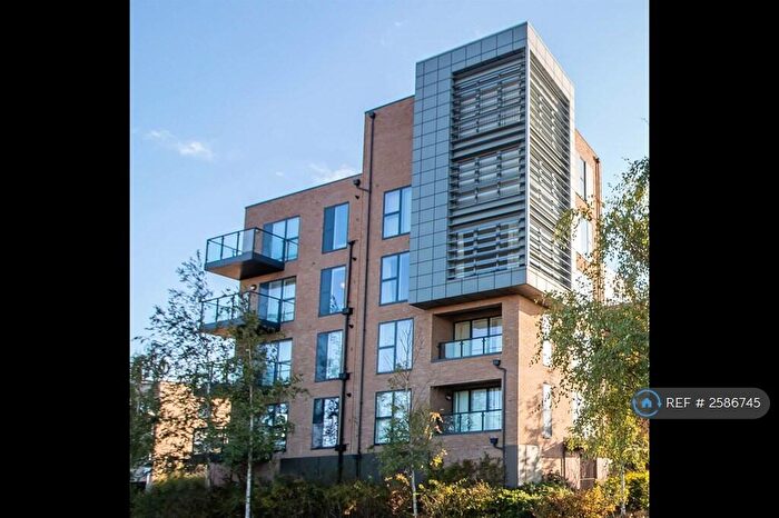 1 Bedroom Flat To Rent In Dakins House, Trumpington, Cambridge, CB2