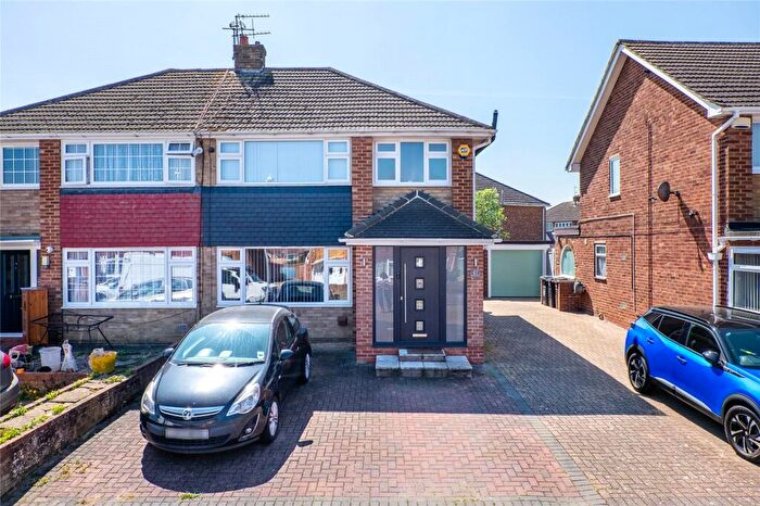 3 Bedroom Semi-Detached House For Sale In Imperial Drive, Gravesend, Kent, DA12