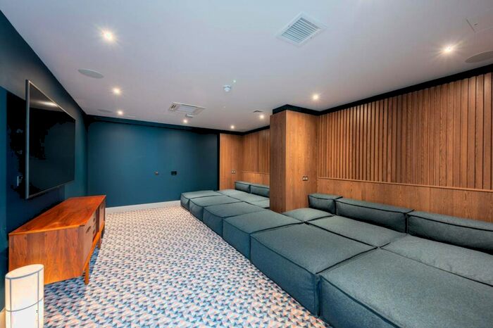 2 Bedroom Flat To Rent In George Street, Croydon, CR0