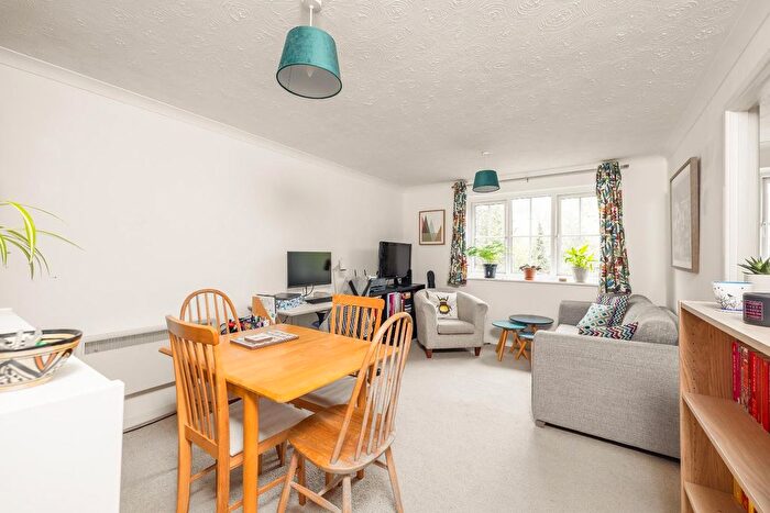 1 Bedroom Flat For Sale In Clay Bottom, Eastville, BS5