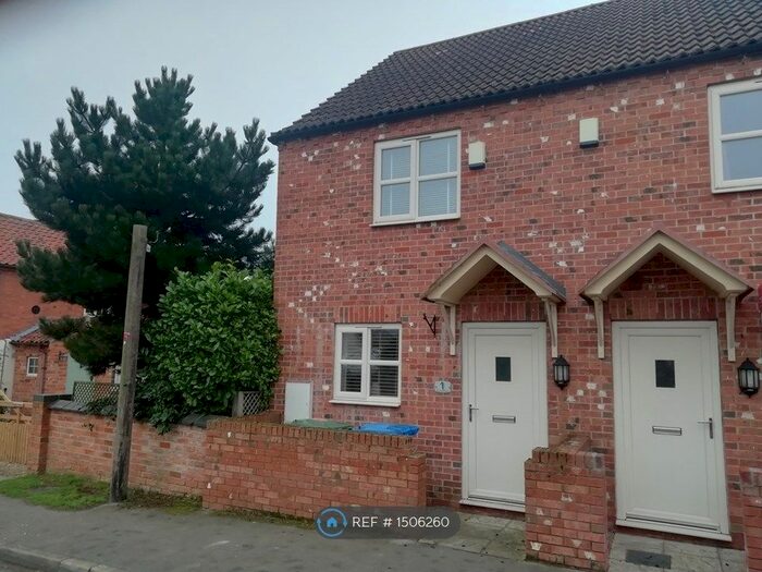2 Bedroom End Of Terrace House To Rent In Butchers Mews, Laneham, Retford, DN22