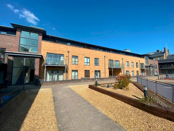 2 Bedroom Flat To Rent In Kings House, Heritage Plaza, Firefly Ave, Swindon, SN2