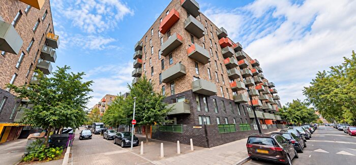 1 Bedroom Flat For Sale In Killick Way, London, E1