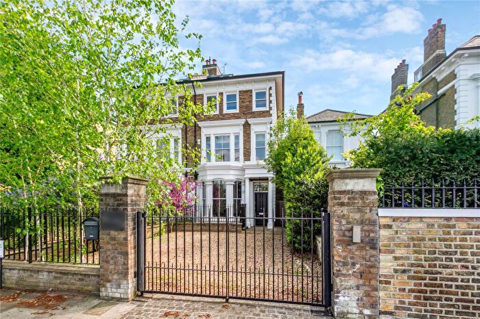6 Bedroom Semi-Detached House For Sale In Lonsdale Road, Barnes, London, SW13