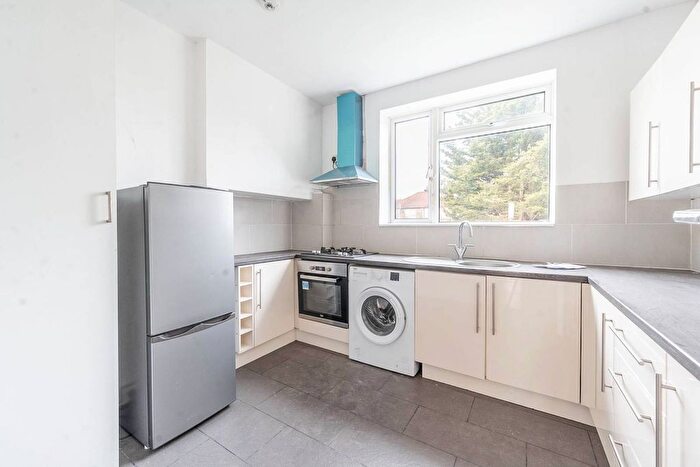 2 Bedroom Maisonette To Rent In Imperial Close, Harrow, HA2