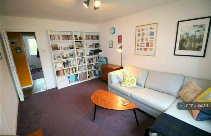 1 Bedroom Flat To Rent In Dalton House, London, SE14