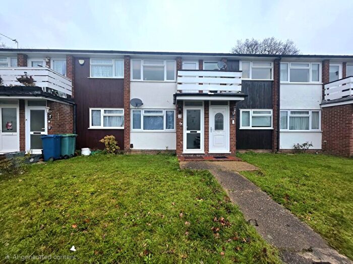 2 Bedroom Ground Maisonette To Rent In Stamford Close, HA3
