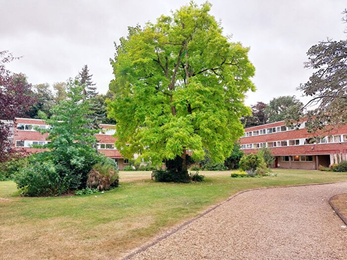 2 Bedroom Flat To Rent In Gilmerton Court, Cambridge, CB2