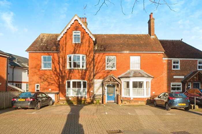 1 Bedroom Flat For Sale In The Horsefair, Romsey, Hampshire, SO51