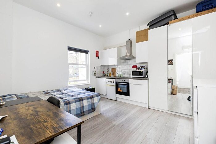 Studio To Rent In Acol Road, South Hampstead, NW6