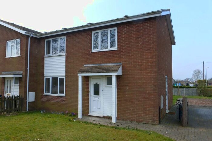 3 Bedroom Semi-Detached House To Rent In Kelsway Estate, Caistor, Market Rasen, LN7
