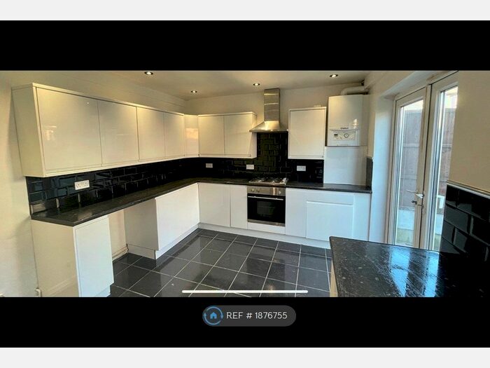 3 Bedroom Terraced House To Rent In Macqueen Street, Liverpool, L13