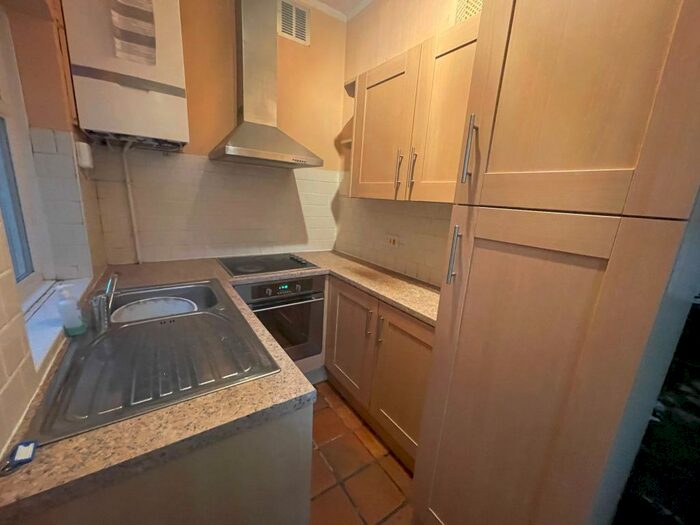 2 Bedroom House To Rent In Warwick Road, Tyseley, Birmingham, B11