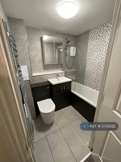 2 Bedroom Flat To Rent In Wallace Street, Glasgow, G5