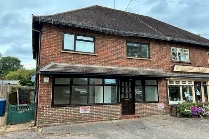 1 Bedroom Maisonette To Rent In Beacon House, Godalming, GU8