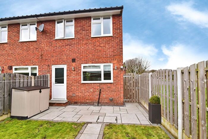 2 Bedroom End Terrace House For Sale In Valley Drive, Killamarsh, Sheffield, Derbyshire, S21