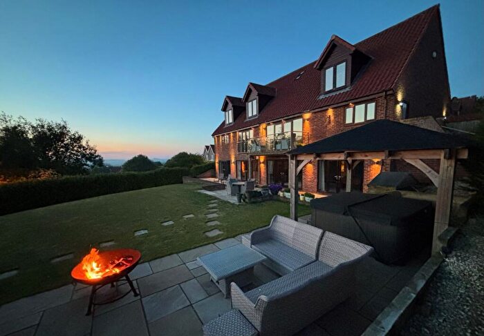 4 Bedroom Detached House For Sale In Grange View, Newbottle, DH4