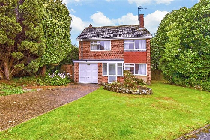 4 Bedroom Detached House For Sale In Wallace Close, Tunbridge Wells, Kent, TN2