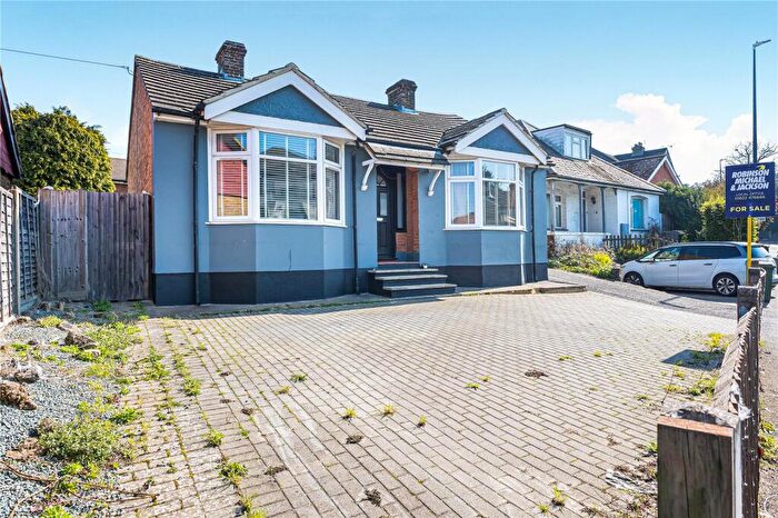 3 Bedroom Bungalow For Sale In Sutton Road, Maidstone, Kent, ME15
