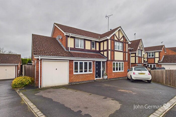 5 Bedroom Detached House For Sale In Swallow Close, Uttoxeter, ST14