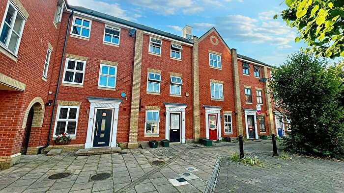 4 Bedroom Town House To Rent In Hesper Road, Colchester, Essex, CO2