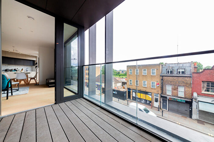 2 Bedroom Apartment To Rent In Harrow Road, London, NW10