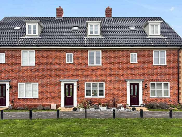 3 Bedroom Terraced House For Sale In Meadow Brown Way, Thurston, IP31