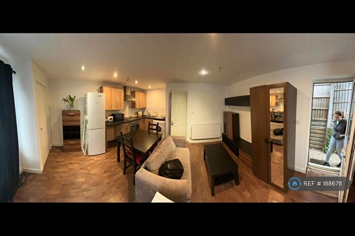 1 Bedroom Flat To Rent In Gorse Hill, Bristol, BS16