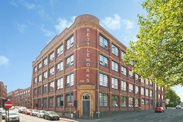 2 Bedroom Flat For Sale In Pope Street, Birmingham, West Midlands, B1