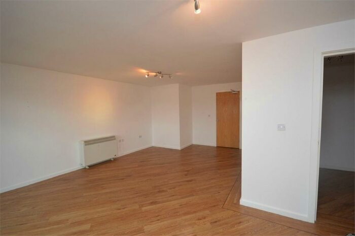 2 Bedroom Apartment To Rent In River View, Sunderland, Low Street, SR1