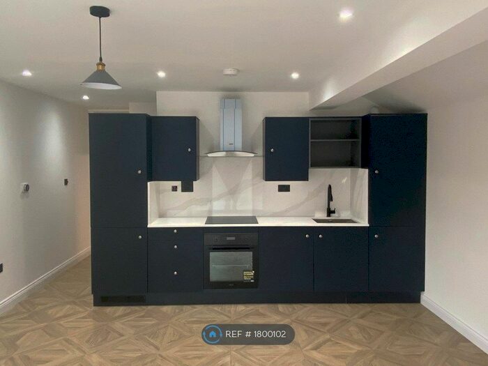 2 Bedroom Flat To Rent In Mount Pleasant Road, London, N17