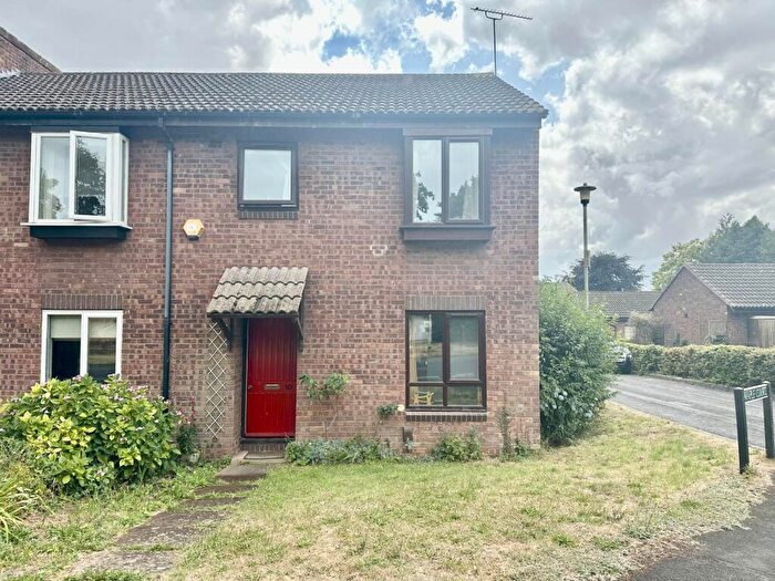 3 Bedroom End Of Terrace House To Rent In Stonebridge Drive, Frome, BA11