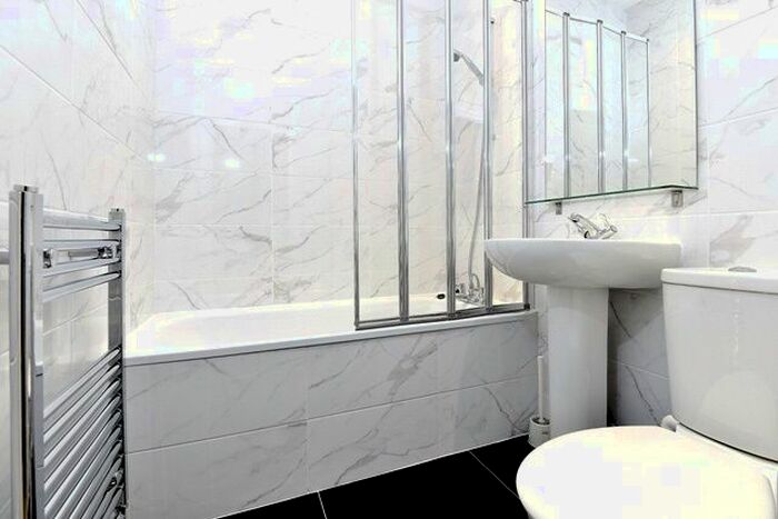 4 Bedroom Maisonette To Rent In Bow, E3