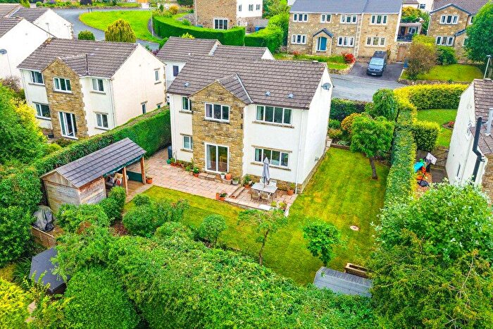 4 Bedroom Detached House For Sale In Woodlands Walk, Skipton, North Yorkshire, BD23