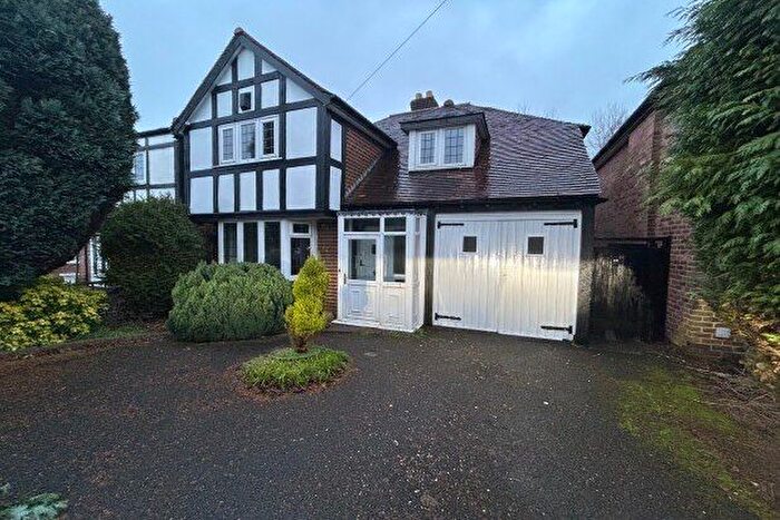 3 Bedroom Property To Rent In Heathlands Road, Sutton Coldfield, B73