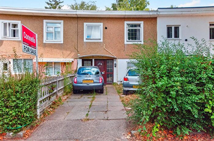 4 Bedroom Terraced House For Sale In Furzen Crescent, Hatfield, AL10