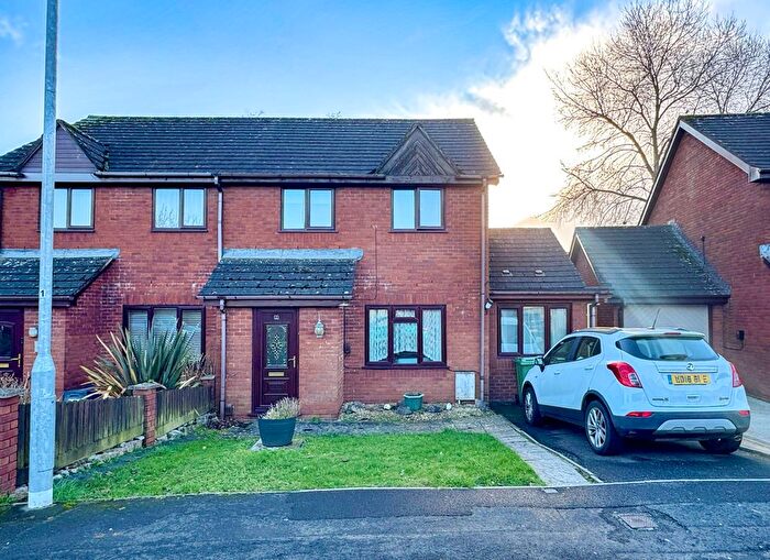 4 Bedroom Semi Detached House For Sale In Daws Meadow, Kingsteignton, Newton Abbot, TQ12