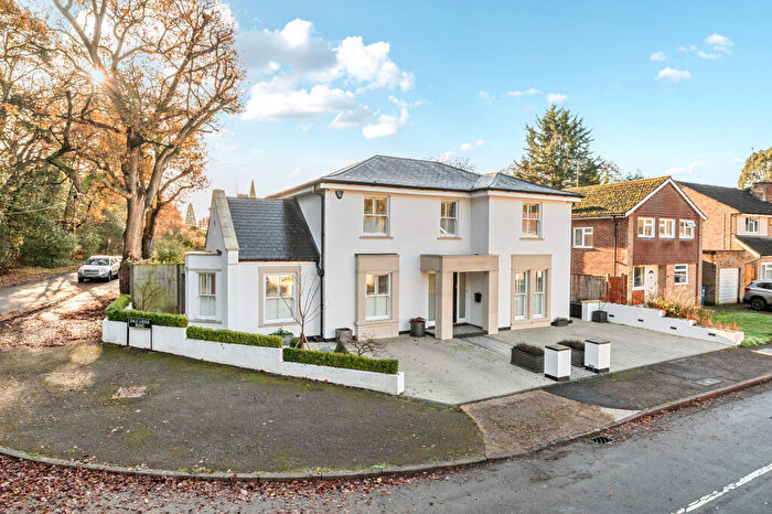 4 Bedroom Detached House For Sale In Dale Lodge Road, Sunningdale, SL5