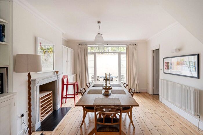 2 Bedroom Flat To Rent In Warwick Avenue, London, W9