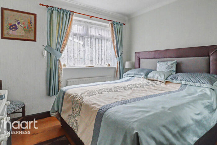 3 Bedroom Detached Bungalow For Sale In The Broadway, Minster, ME12
