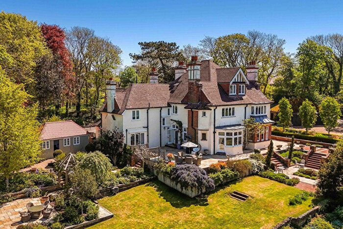 8 Bedroom Detached House For Sale In Jevington Road, Eastbourne, BN20