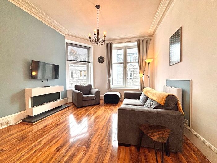 1 Bedroom Flat To Rent In Wallfield Crescent, Aberdeen, AB25