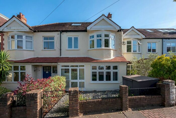 4 Bedroom Terraced House To Rent In Merton Road, Wandsworth, London, SW18
