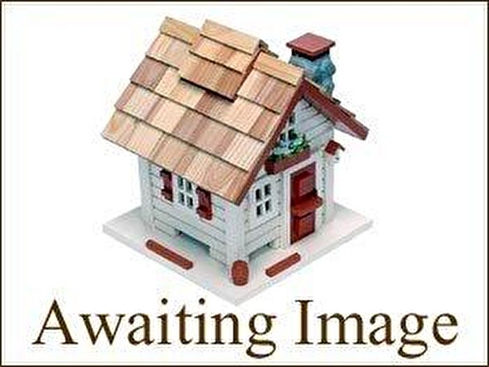 Studio To Rent In Christchurch Avenue, Harrow, HA3