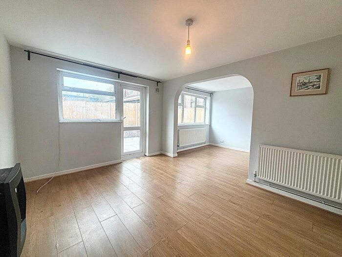 3 Bedroom House To Rent In Lambourn Crescent, Leamington Spa, CV31