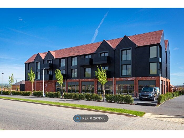 2 Bedroom Flat To Rent In Harrison Lane, Ashford, TN24
