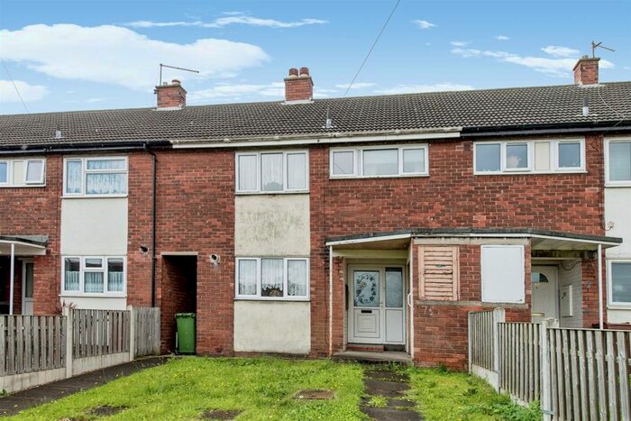 3 Bedroom End Of Terrace House For Sale In Huntwick Crescent, Featherstone, Pontefract, WF7