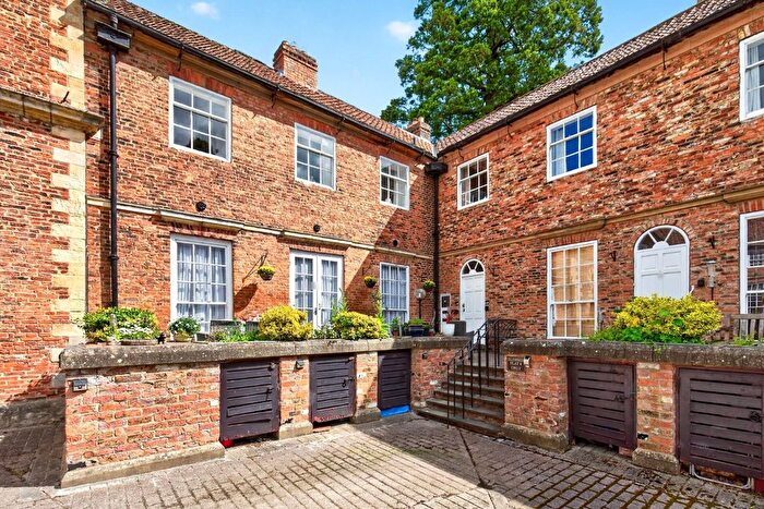 1 Bedroom Flat To Rent In Stansfield Court, Goldsborough, Knaresborough, HG5